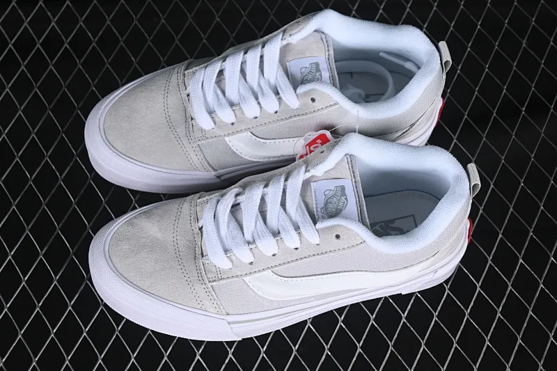 All categories Vans Vans series Vans Low Vans low-top Vans Knu Skool Vans low-top retro casual fat bread shoes VN000CRPBWD